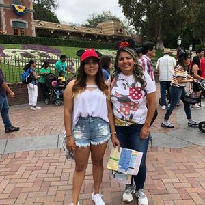 Meet your Posher, Cristina